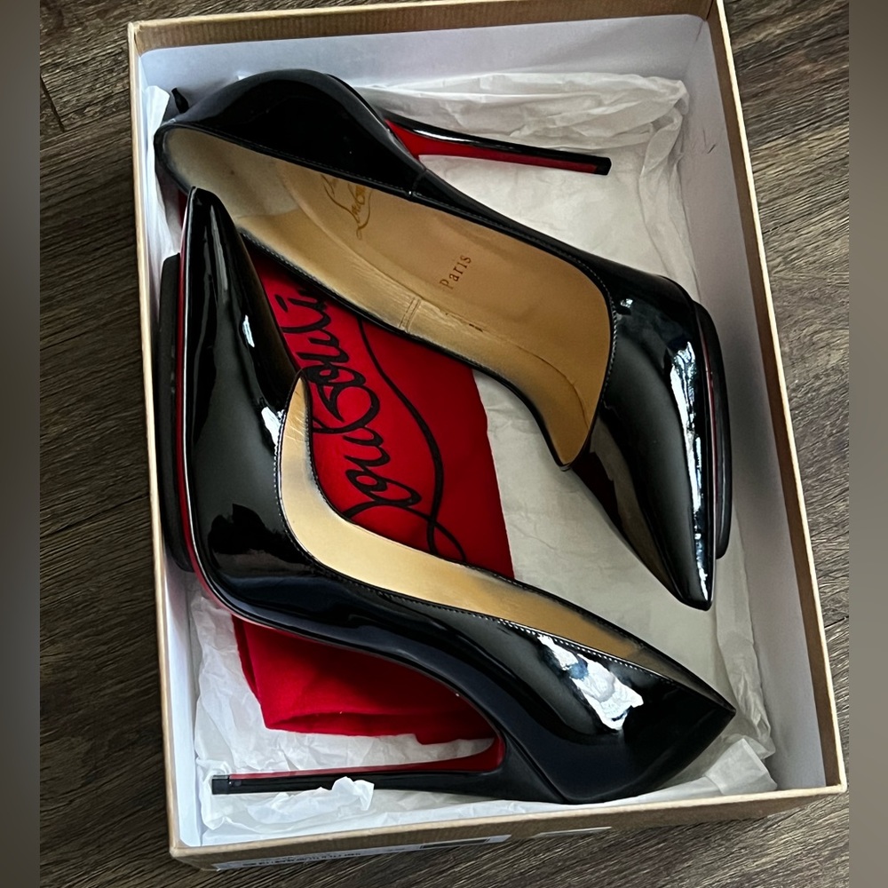 Louboutin so kate heel